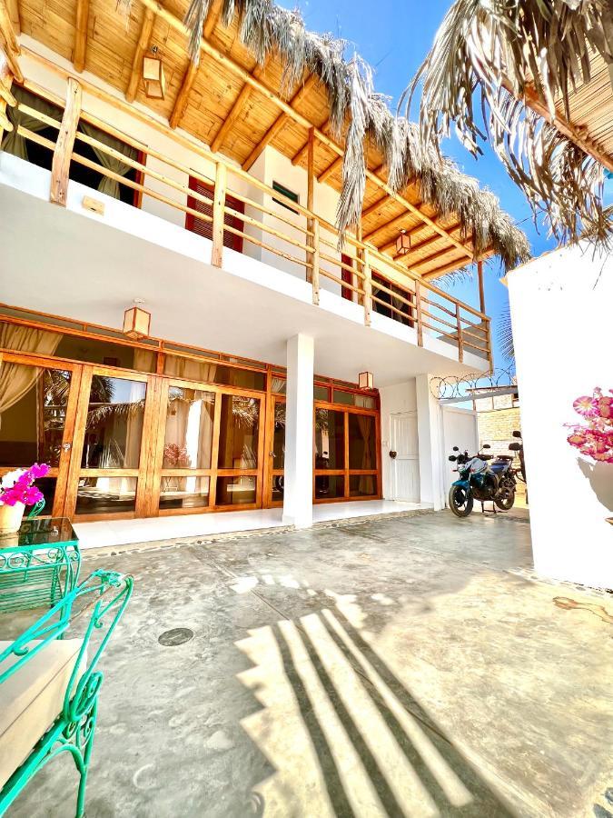 Casa Maracuya Bed & Breakfast Mancora Exterior photo